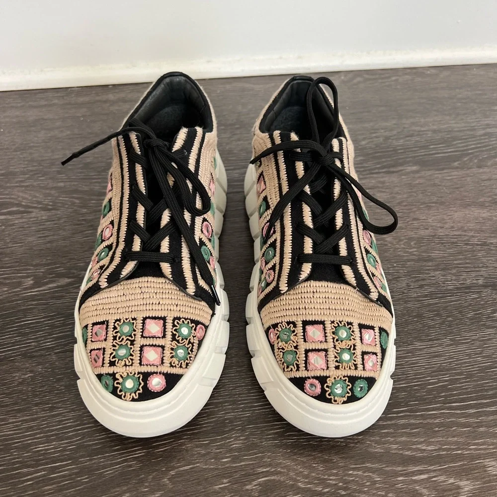 NWOT Free People “Catch Me If You Can” Crochet Platform Sneakers